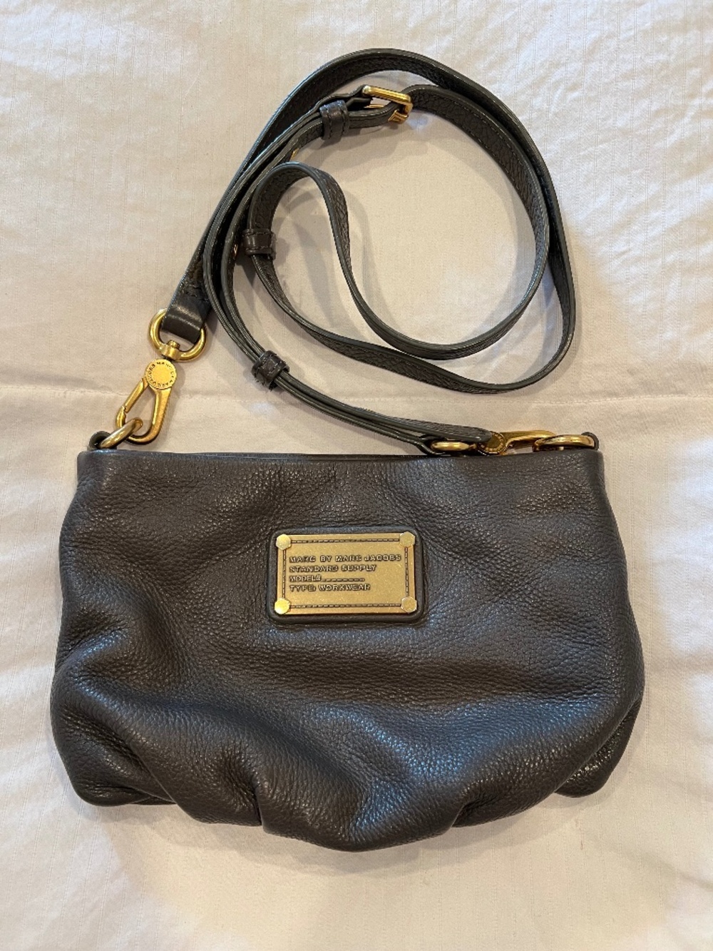 Marc by Marc Jacobs grey leather cross body bag